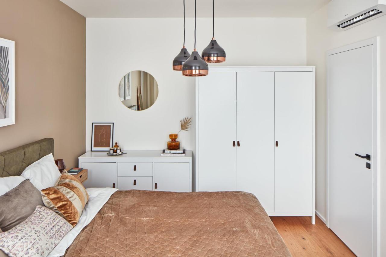 Prague Days - Designer Apts - Garage - Terrace - Easy City Access Buitenkant foto