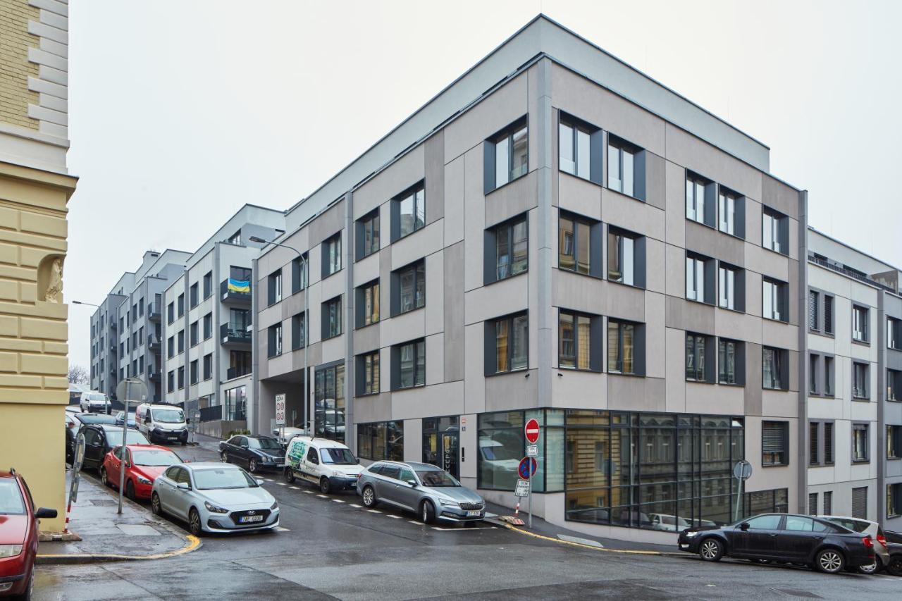 Prague Days - Designer Apts - Garage - Terrace - Easy City Access Buitenkant foto