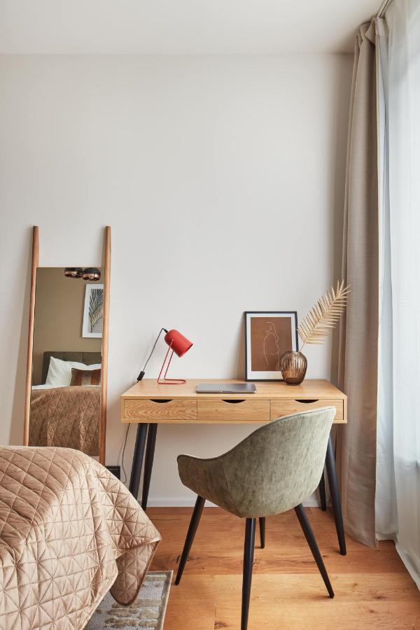 Prague Days - Designer Apts - Garage - Terrace - Easy City Access Buitenkant foto